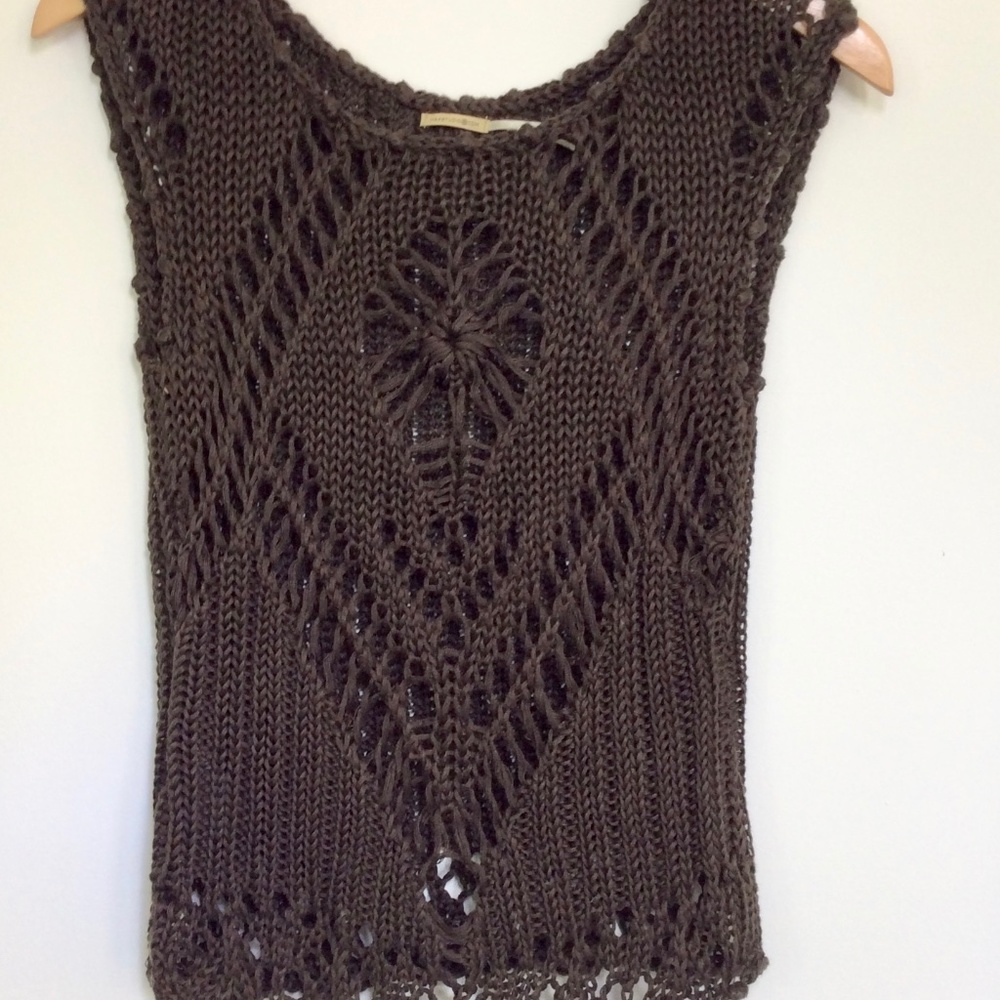 Max Studio Open Knit sleeveless sweater Size XS
